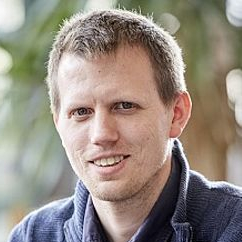 csm_Charles_Umney_300x270_8da7783927