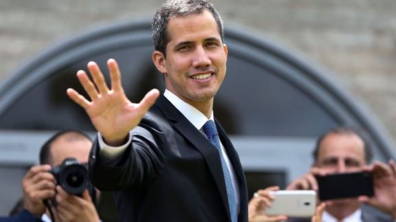 guaido_llegada