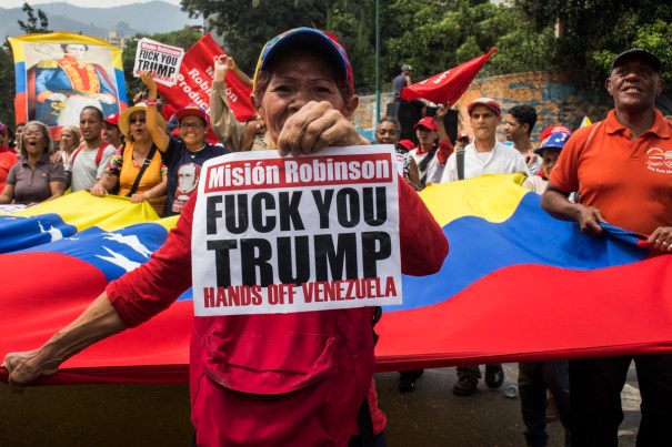 Aguante.-Marcha-chavista-30-marzo-plaza-Oleary-8