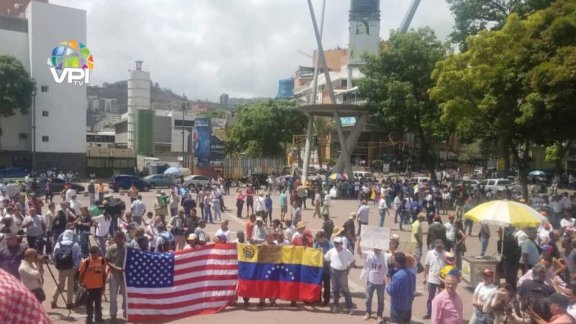 WhatsApp Image 2019-05-11 at 19.18.41 marcha de la oposicion