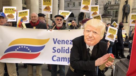 londres_hands_off_venezuela