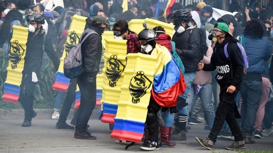 C84813B9-E9F4-41B0-A0FB-268541E30E7C