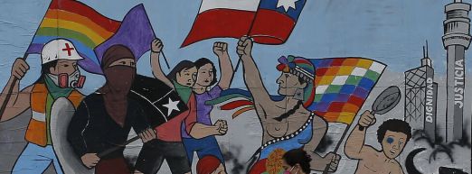 mascarilla-guantes-delante-Santiago-Chile_EDIIMA20200424_0401_3