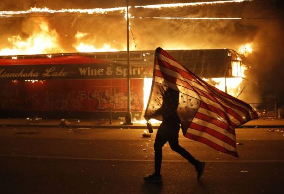 protestas-en-minneapolis-por-la-muerte-de-george-floyd-20200529-963780