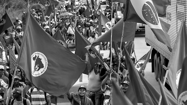 1-1-Brasil-Marcha-Campesina-MST-la-tinta