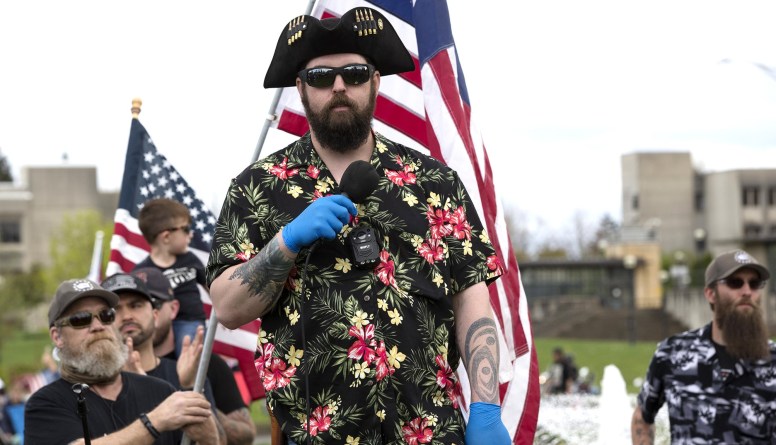 USA: Facebook bannit le mouvement d'extrême droite "Boogaloo" qui a perturbé les manifestations antiracistes