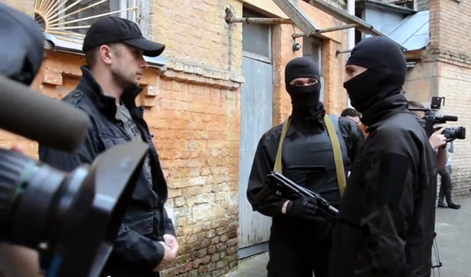 5-Andriy_Biletsky_with_Azov_volunteers