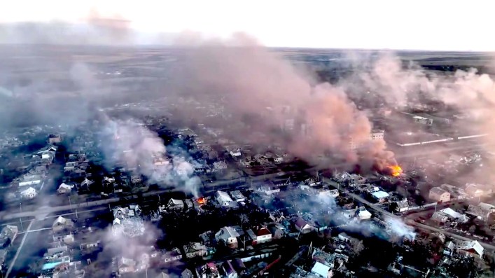 4-Bakhmut_during_the_battle_2023-04-05_frame_16531