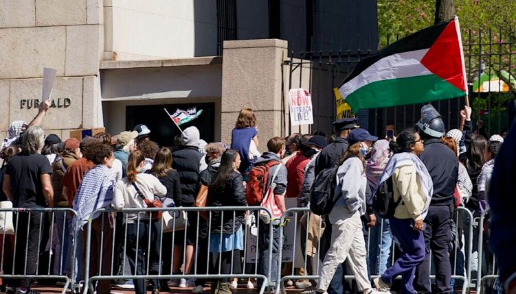 1-2024_Columbia_pro-Palestine_protest_15-1000x572