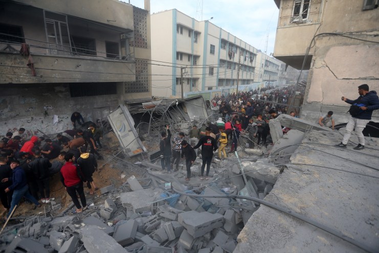 7-cms-image-000034720